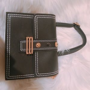 Women’s crossbody bag